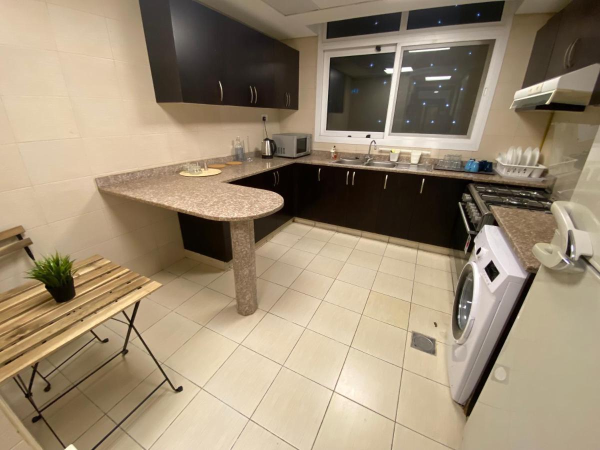 Elegance Hostel Dubai Luaran gambar