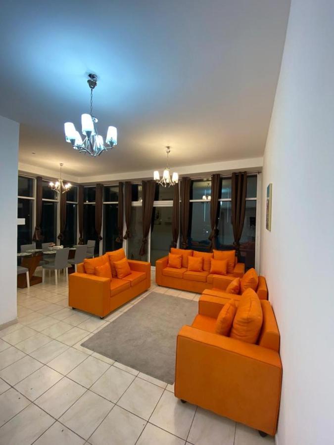 Elegance Hostel Dubai Luaran gambar